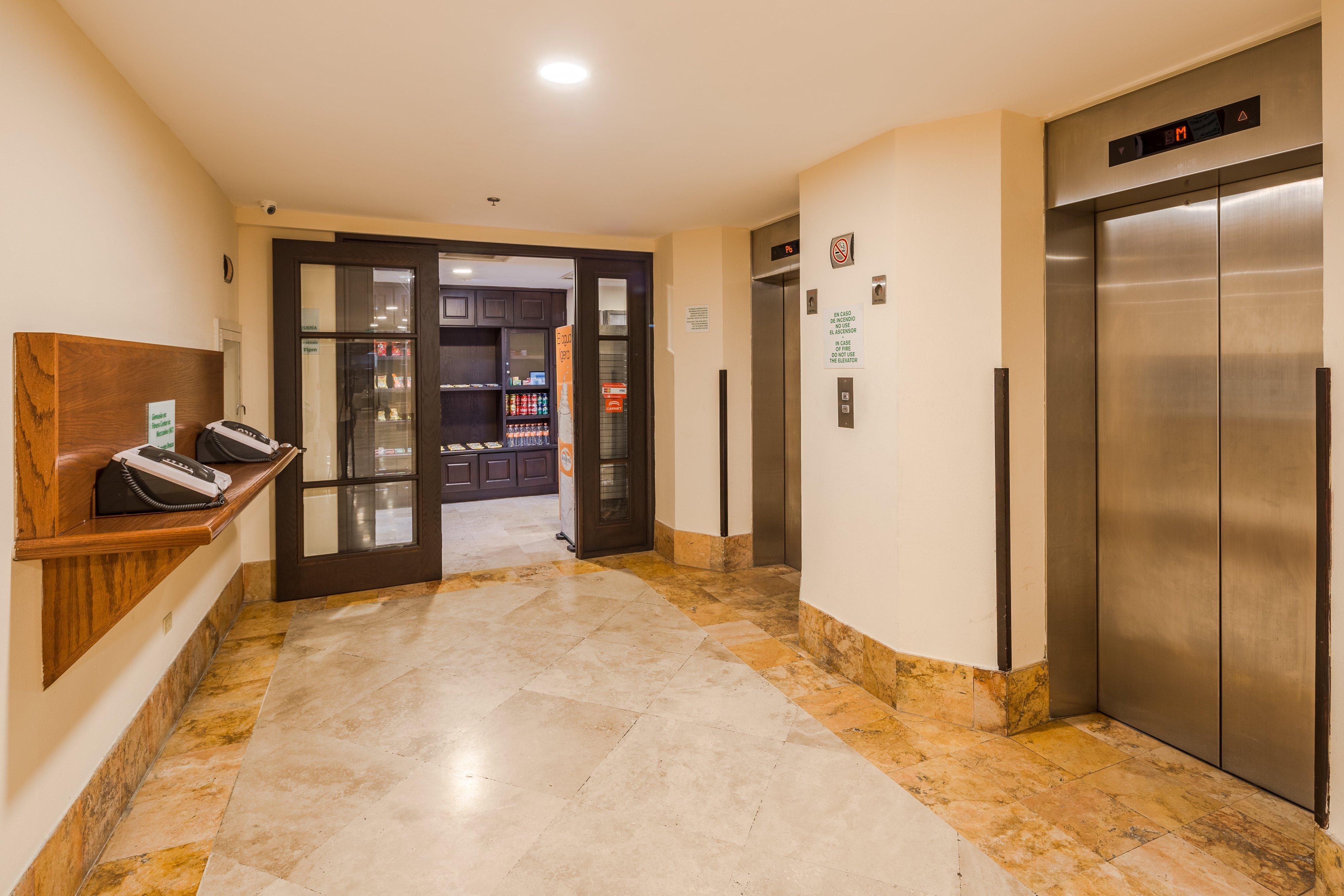 Holiday Inn Monterrey Valle By Ihg San Pedro Garza Garcia Dış mekan fotoğraf