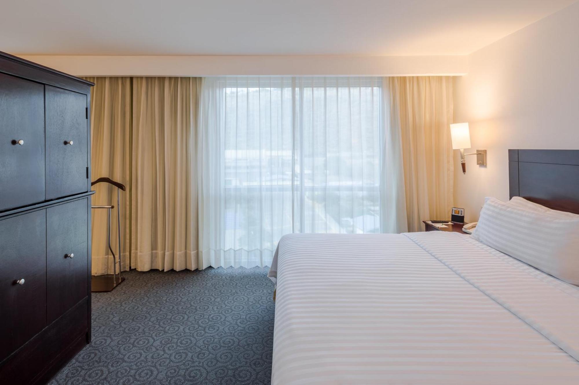 Holiday Inn Monterrey Valle By Ihg San Pedro Garza Garcia Dış mekan fotoğraf